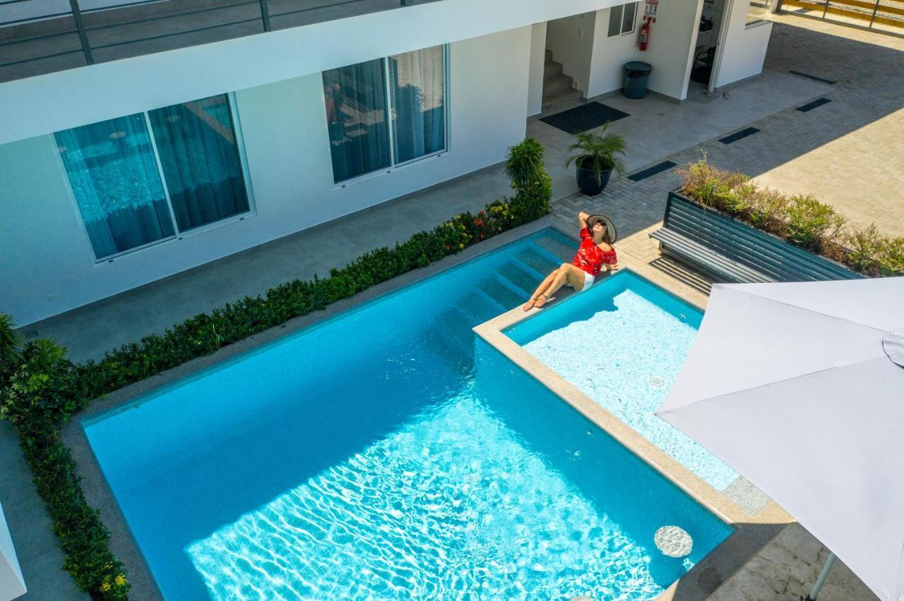 Hotel Marino Ballena Увита Экстерьер фото